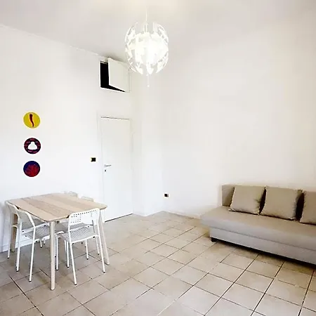 Bianco Latte Bed and Breakfast 4*